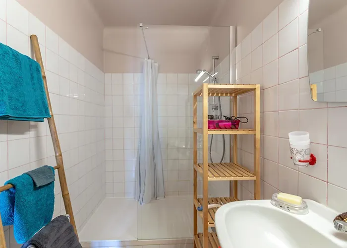 La Petite Colline A Willa